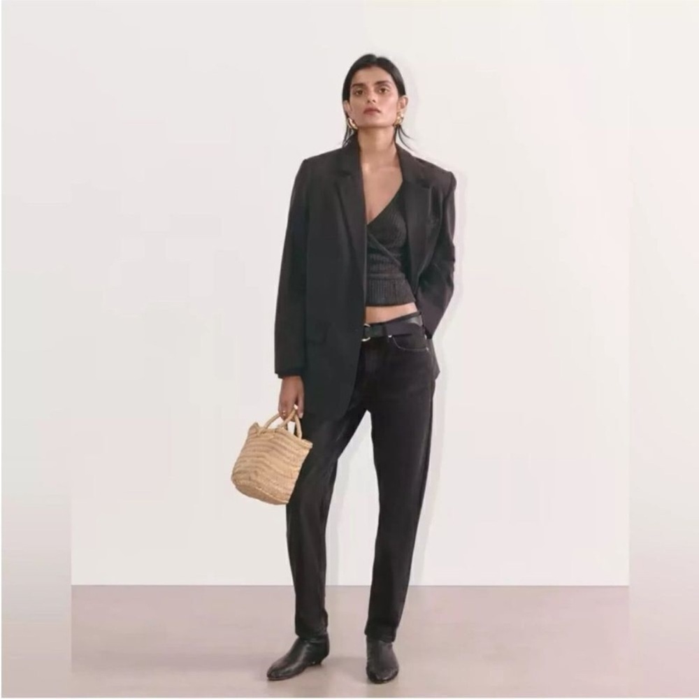 New! Everlane The Super Soft Straight Leg Jean in Black